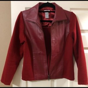 Leather and sweater material lightweight jacket.
